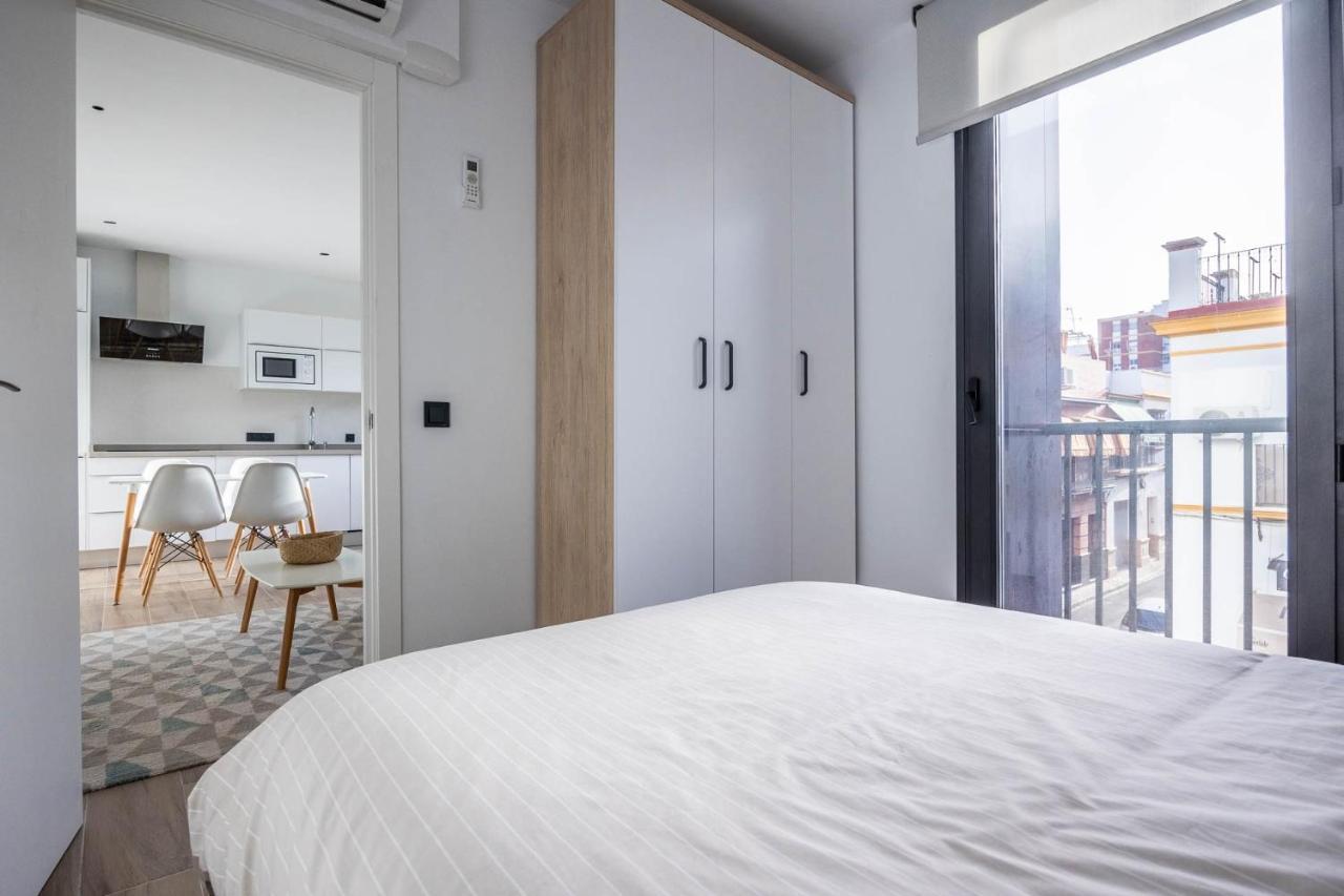 Nervion Suites 1 - Vacacional Sevilla Bagian luar foto