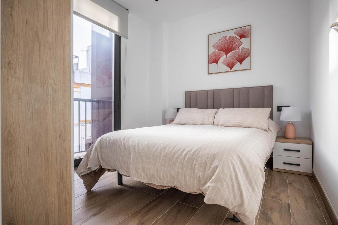 Nervion Suites 1 - Vacacional Sevilla Bagian luar foto