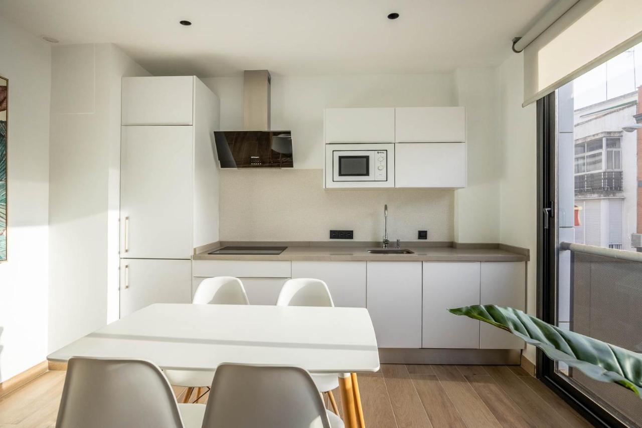 Nervion Suites 1 - Vacacional Sevilla Bagian luar foto