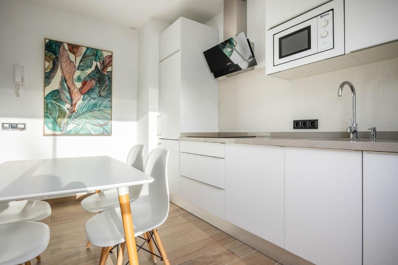 Nervion Suites 1 - Vacacional Sevilla Bagian luar foto