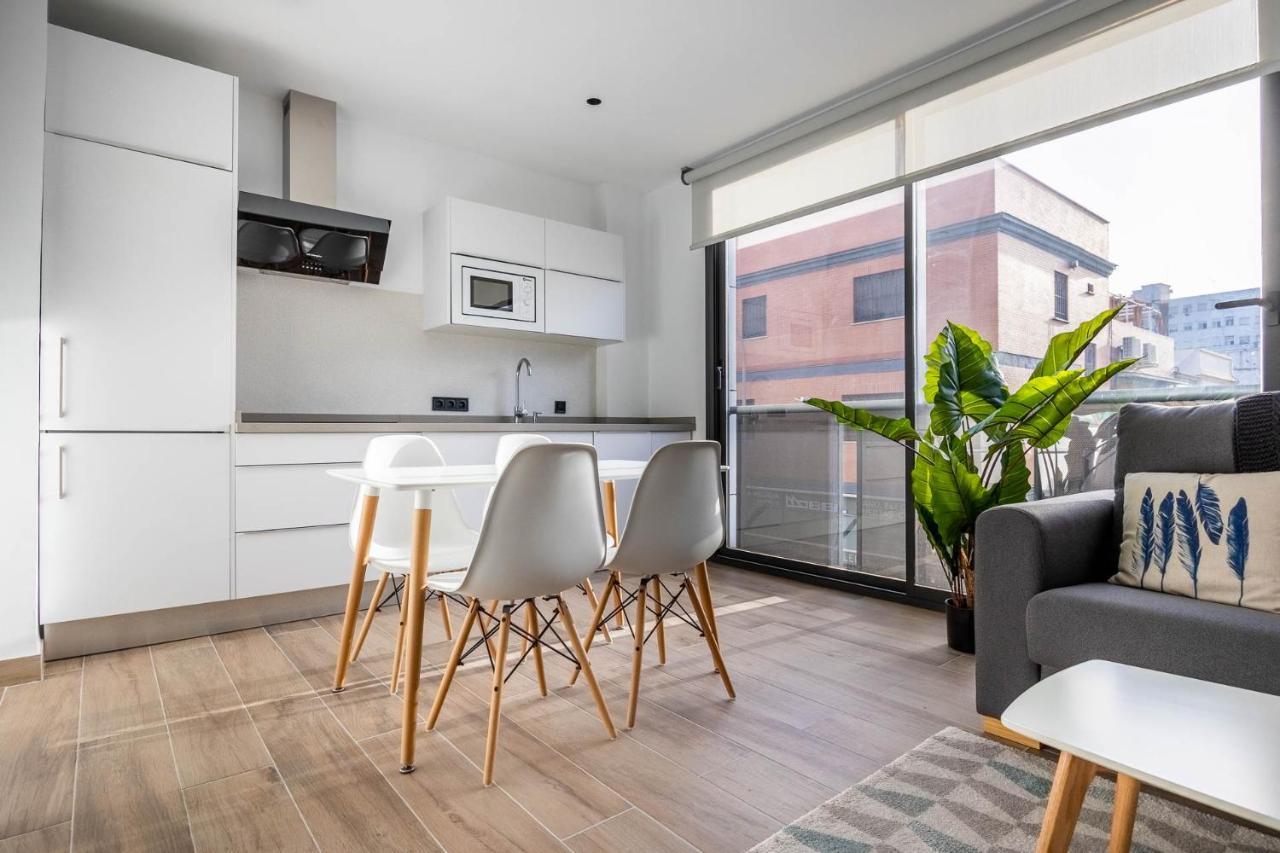Nervion Suites 1 - Vacacional Sevilla Bagian luar foto